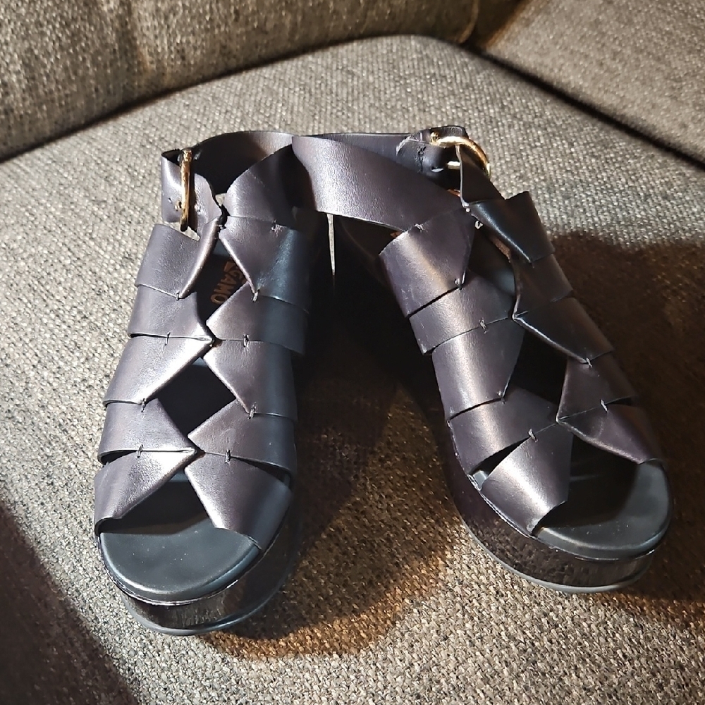 Salvatore Ferragamo Black Platform Sandals - Picture 2 of 13